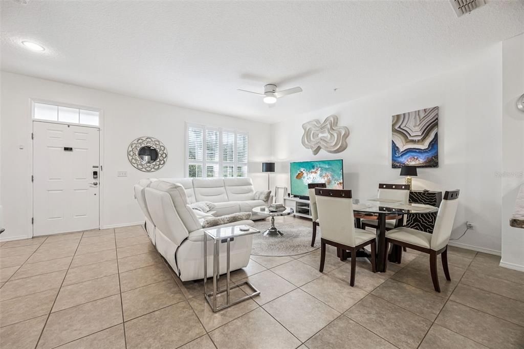 For Sale: $334,900 (3 beds, 2 baths, 1575 Square Feet)