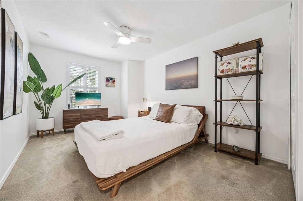 For Sale: $334,900 (3 beds, 2 baths, 1575 Square Feet)