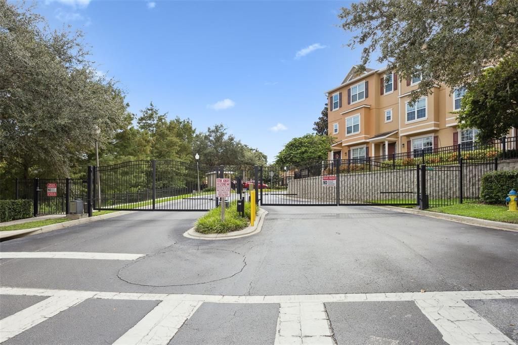 For Sale: $334,900 (3 beds, 2 baths, 1575 Square Feet)