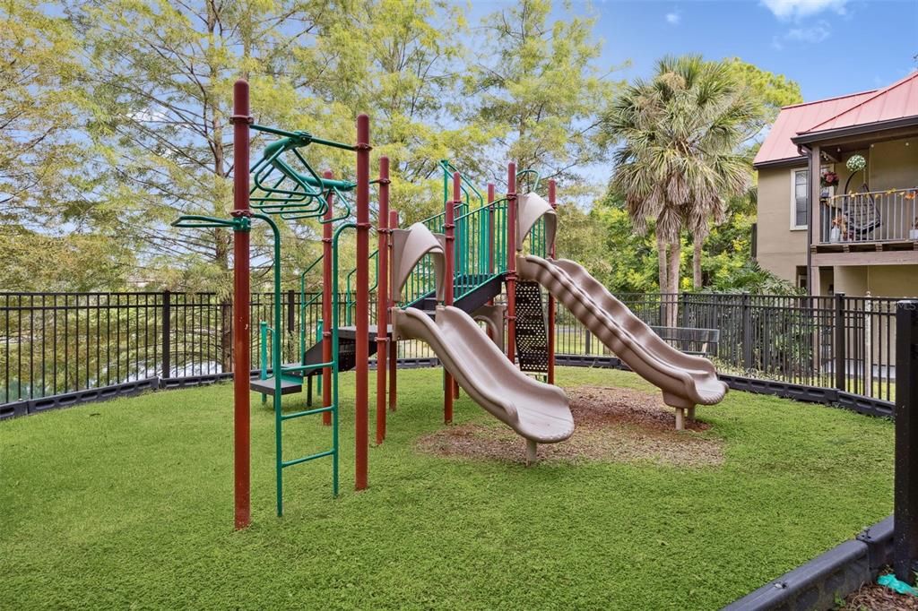 For Sale: $334,900 (3 beds, 2 baths, 1575 Square Feet)