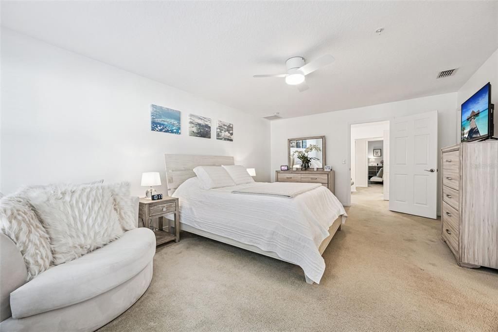 For Sale: $334,900 (3 beds, 2 baths, 1575 Square Feet)