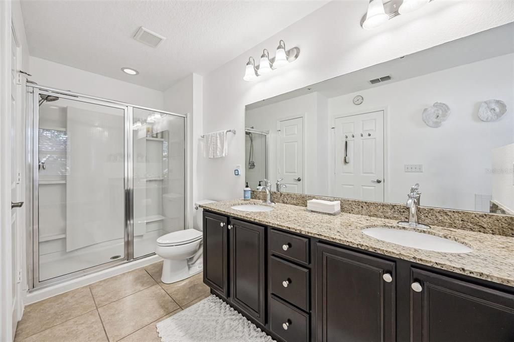 For Sale: $334,900 (3 beds, 2 baths, 1575 Square Feet)