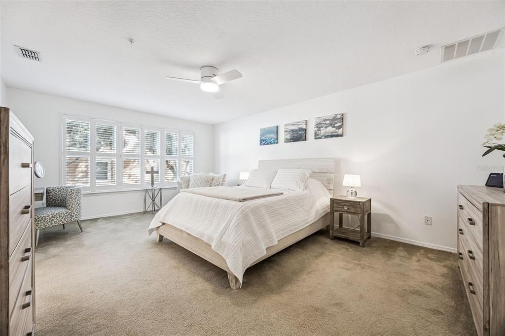 For Sale: $334,900 (3 beds, 2 baths, 1575 Square Feet)