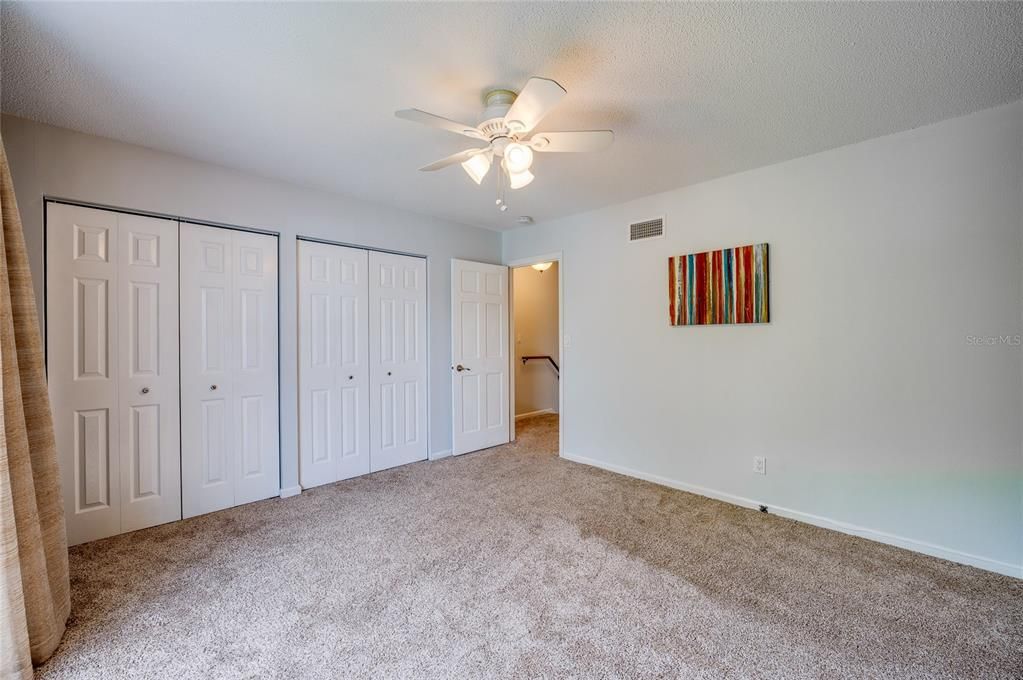 На продажу: $154,000 (2 спален, 1 ванн, 1122 Квадратных фут)