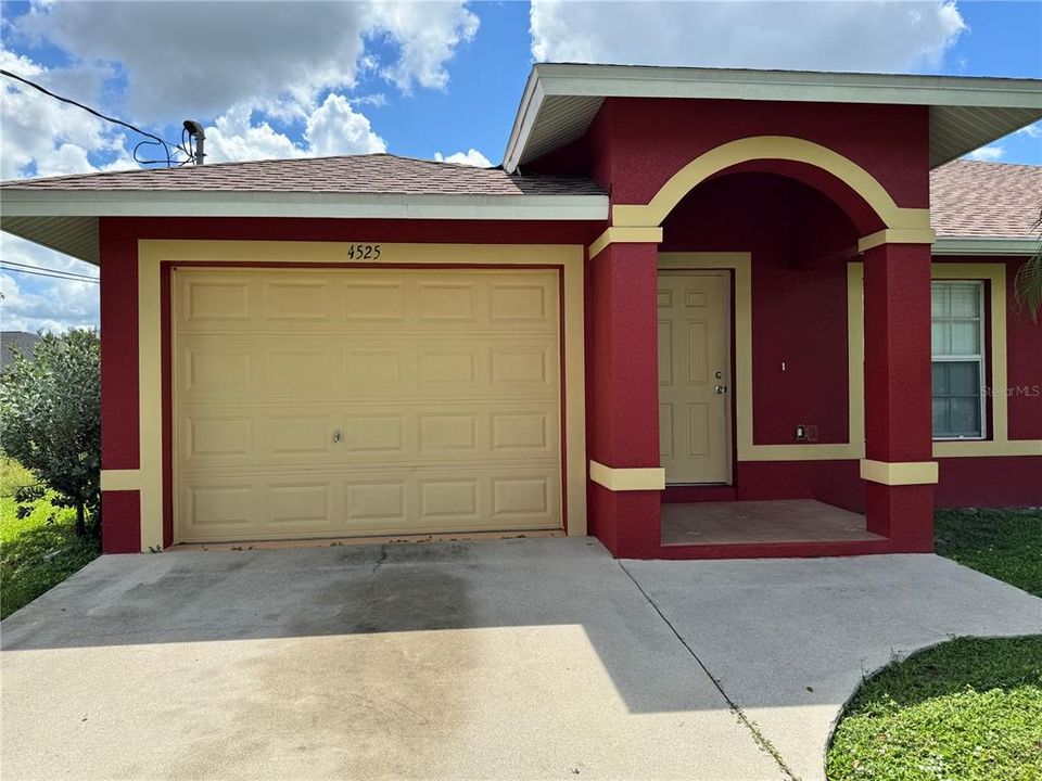 出租: $1,800 (3 贝兹, 2 浴室, 1227 平方英尺)