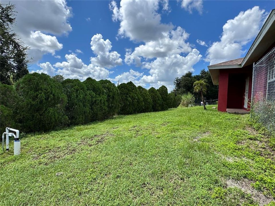 出租: $1,800 (3 贝兹, 2 浴室, 1227 平方英尺)