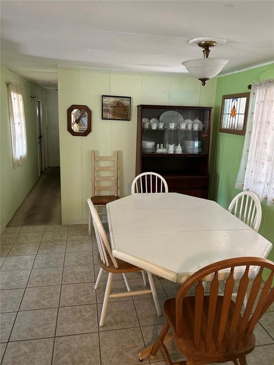 Active With Contract: $89,000 (2 beds, 1 baths, 778 Square Feet)