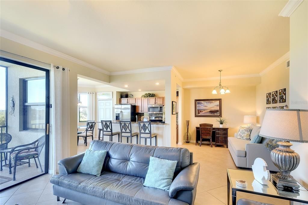 Activo con contrato: $264,900 (2 camas, 2 baños, 1232 Pies cuadrados)