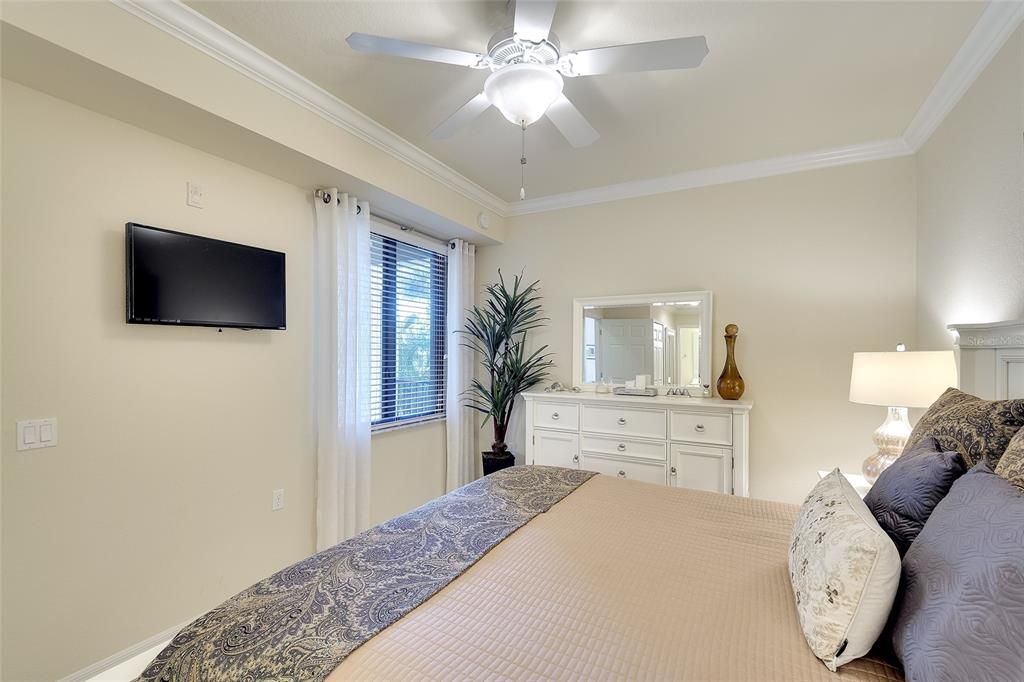 Activo con contrato: $264,900 (2 camas, 2 baños, 1232 Pies cuadrados)