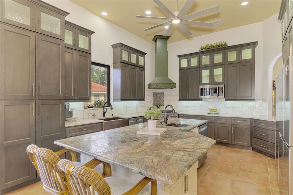 For Sale: $1,148,000 (4 beds, 4 baths, 4210 Square Feet)