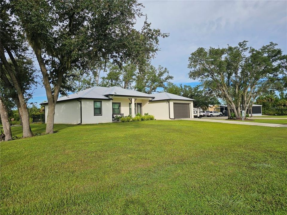 Active With Contract: $599,000 (3 beds, 2 baths, 1716 Square Feet)