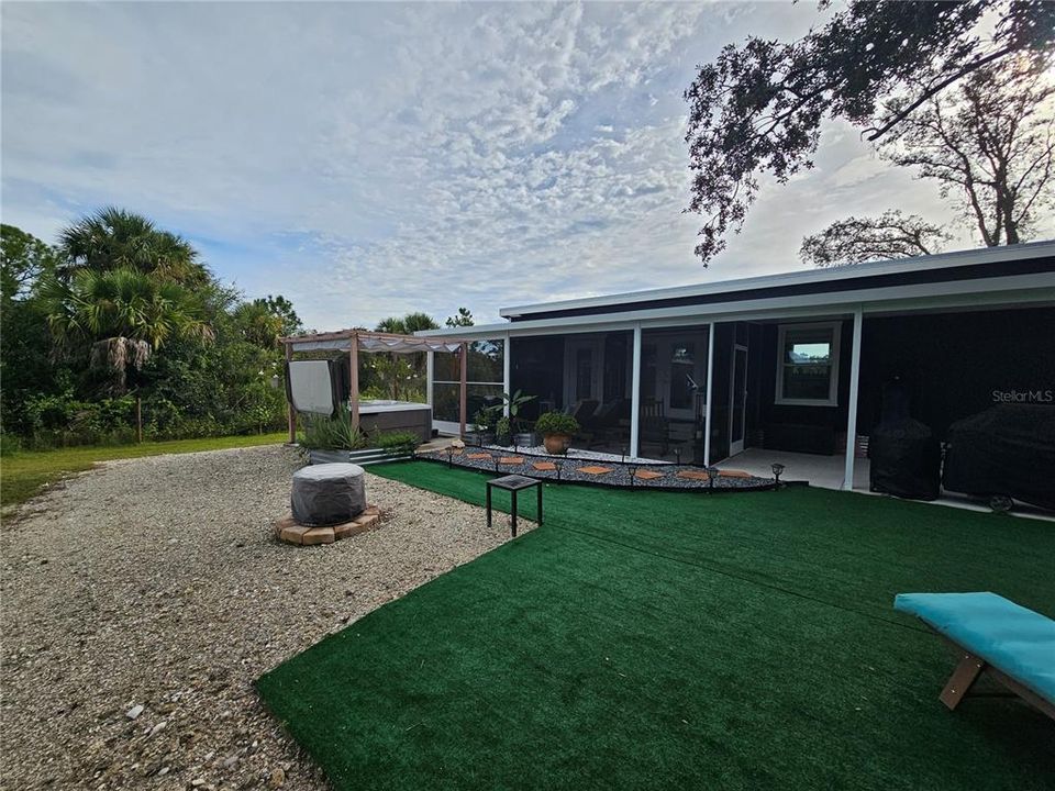 Active With Contract: $599,000 (3 beds, 2 baths, 1716 Square Feet)