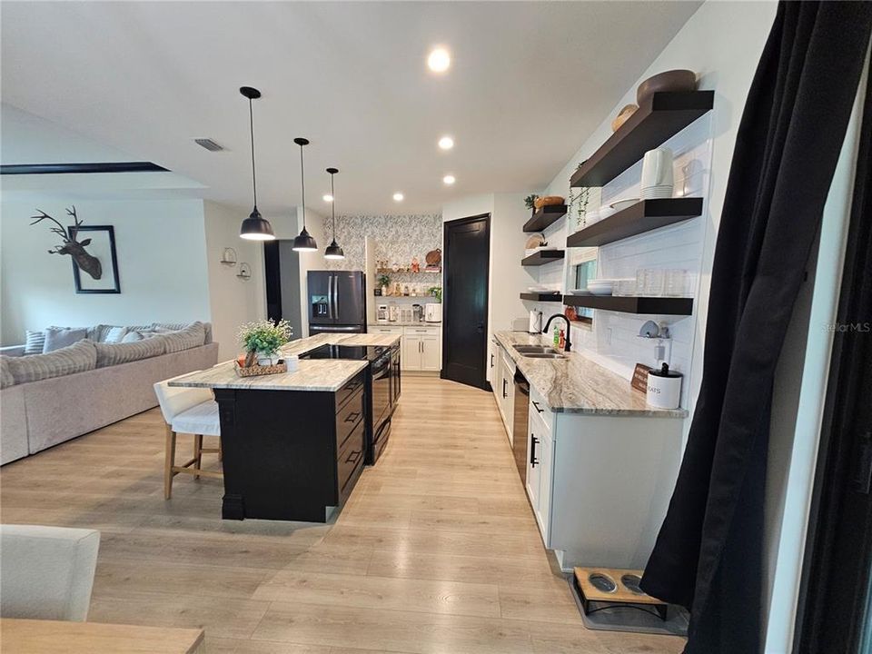 Active With Contract: $599,000 (3 beds, 2 baths, 1716 Square Feet)