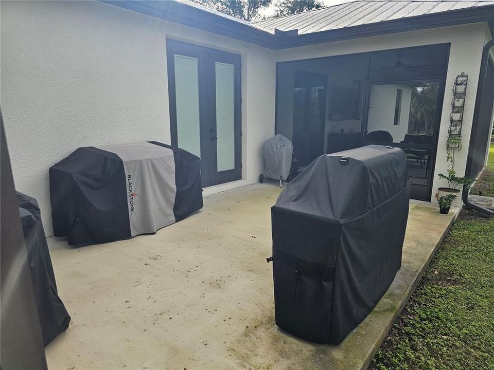 Active With Contract: $599,000 (3 beds, 2 baths, 1716 Square Feet)