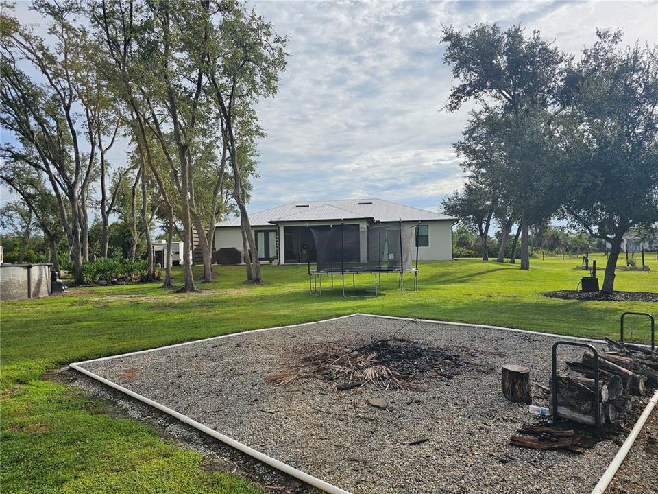 Active With Contract: $599,000 (3 beds, 2 baths, 1716 Square Feet)