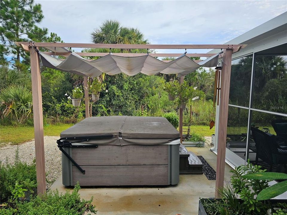 Active With Contract: $599,000 (3 beds, 2 baths, 1716 Square Feet)