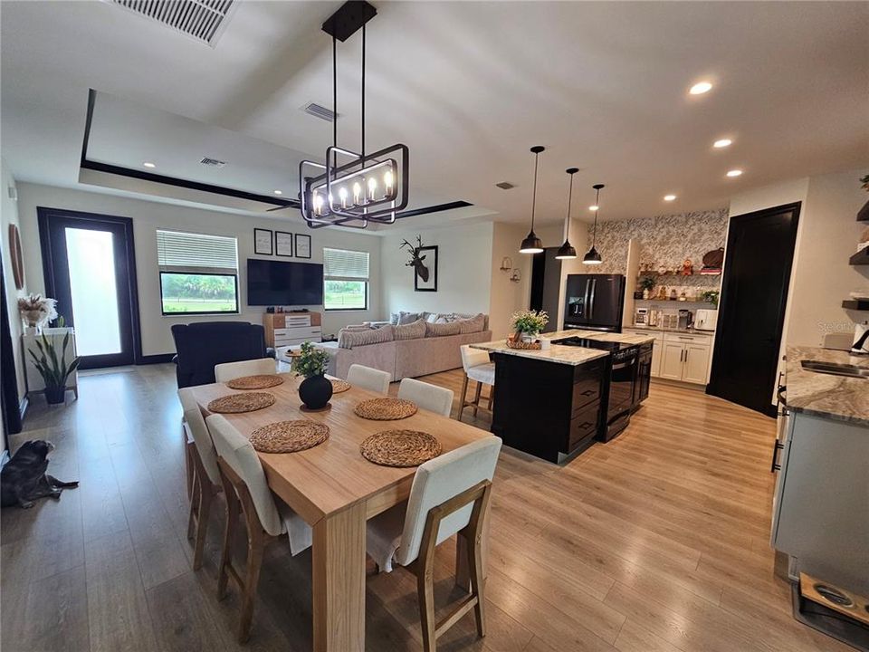 Active With Contract: $599,000 (3 beds, 2 baths, 1716 Square Feet)