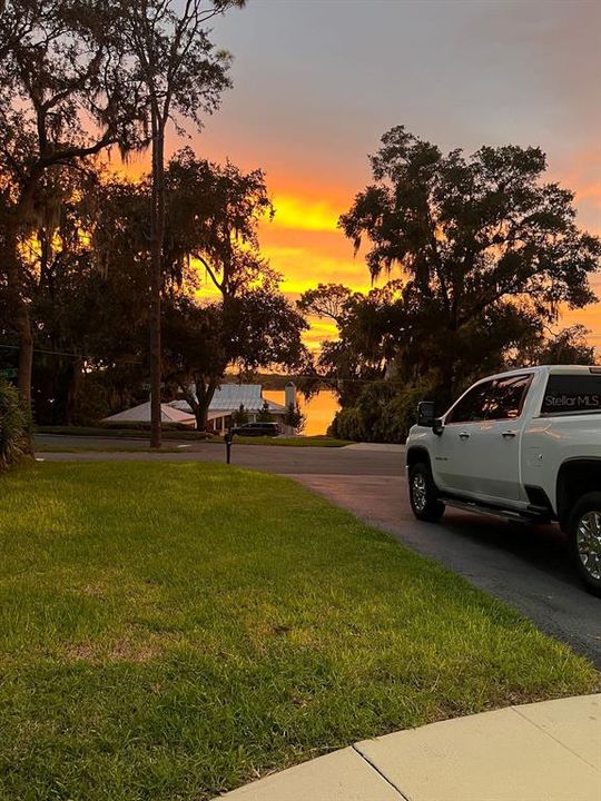 На продажу: $620,000 (3 спален, 2 ванн, 1911 Квадратных фут)