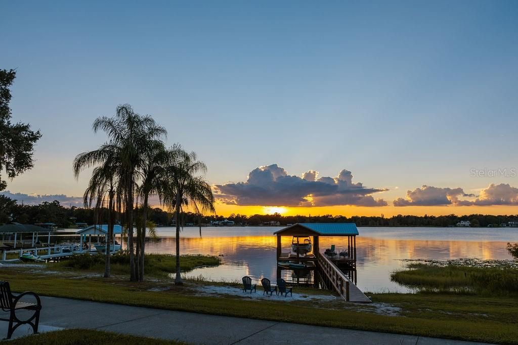 На продажу: $620,000 (3 спален, 2 ванн, 1911 Квадратных фут)