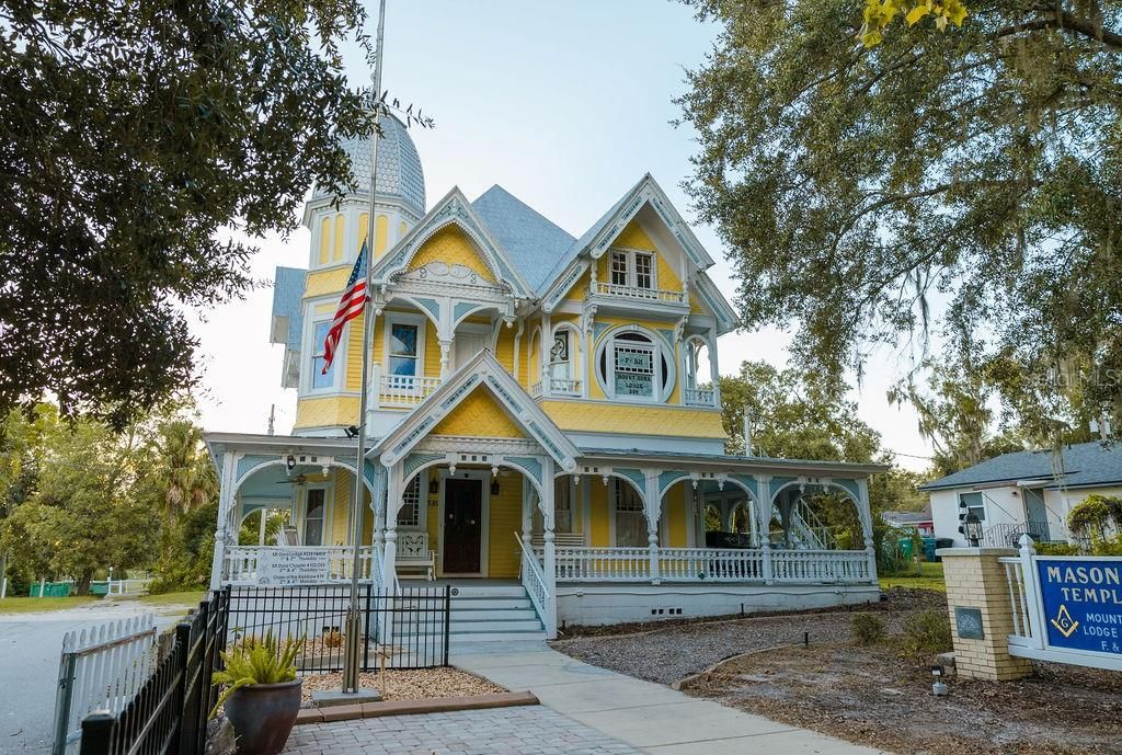 На продажу: $620,000 (3 спален, 2 ванн, 1911 Квадратных фут)