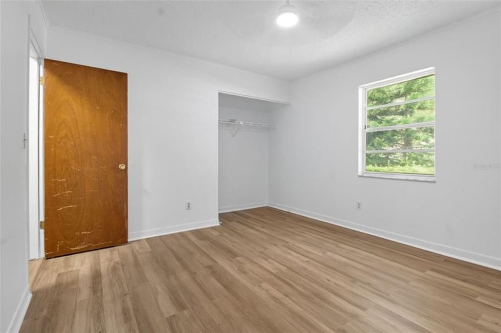 Active With Contract: $249,900 (3 beds, 2 baths, 1360 Square Feet)