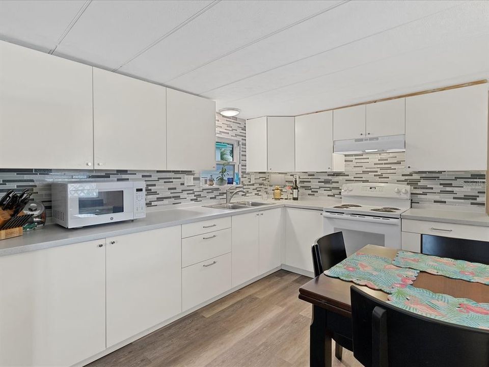 En Venta: $114,900 (2 camas, 1 baños, 831 Pies cuadrados)