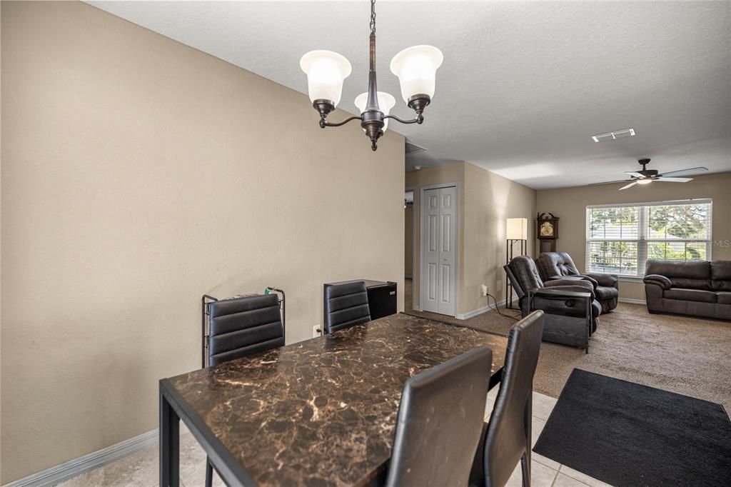 Active With Contract: $255,000 (3 beds, 2 baths, 1335 Square Feet)