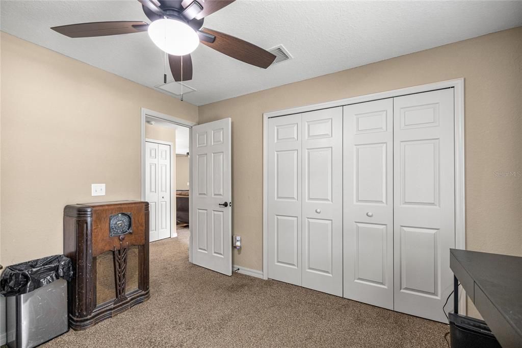 Active With Contract: $255,000 (3 beds, 2 baths, 1335 Square Feet)