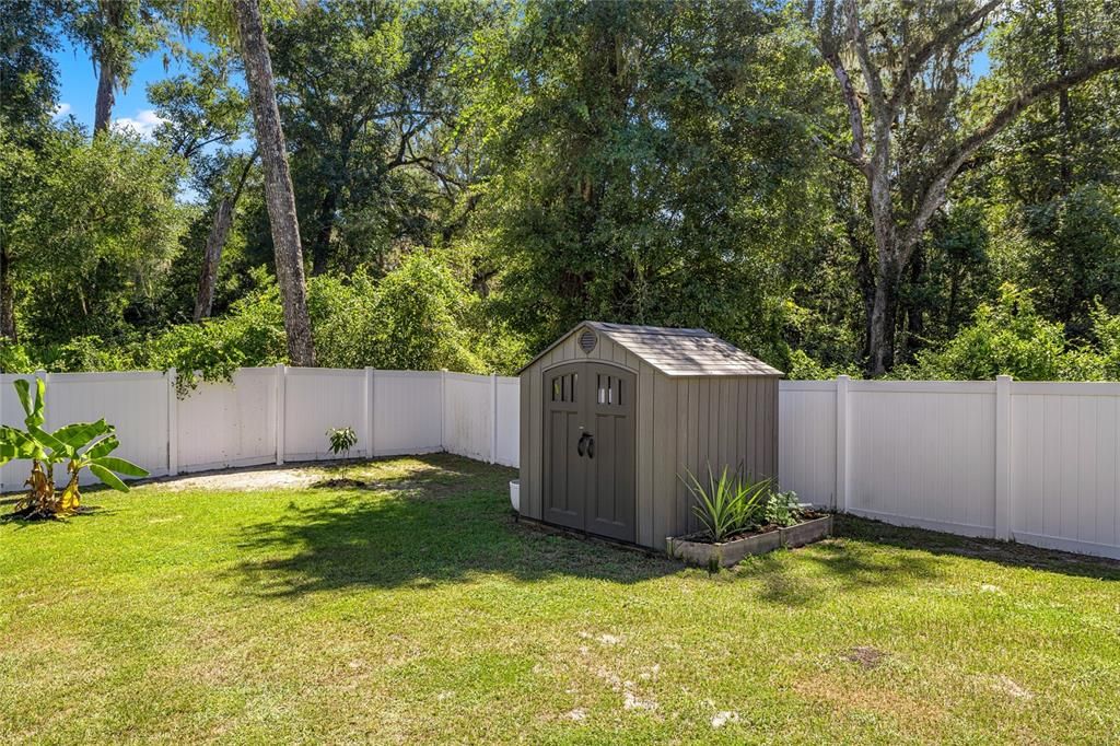 Active With Contract: $255,000 (3 beds, 2 baths, 1335 Square Feet)