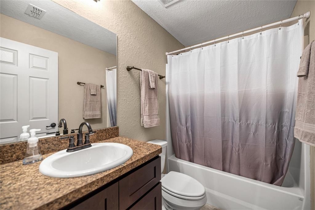 Active With Contract: $255,000 (3 beds, 2 baths, 1335 Square Feet)