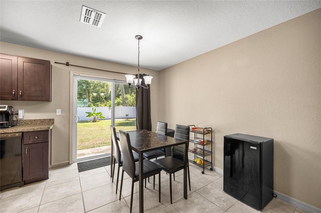 Active With Contract: $255,000 (3 beds, 2 baths, 1335 Square Feet)