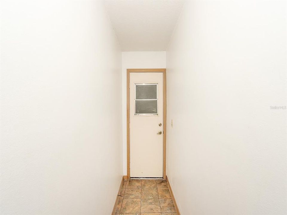 Active With Contract: $429,900 (4 beds, 2 baths, 1952 Square Feet)