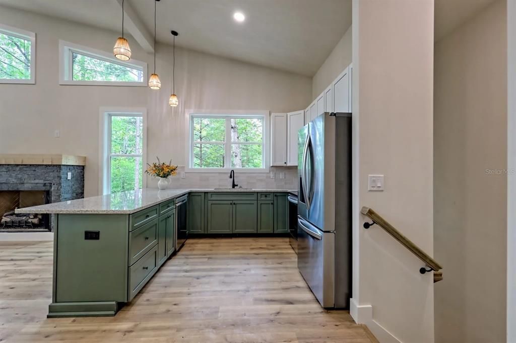 待售: $1,390,000 (4 贝兹, 3 浴室, 3200 平方英尺)