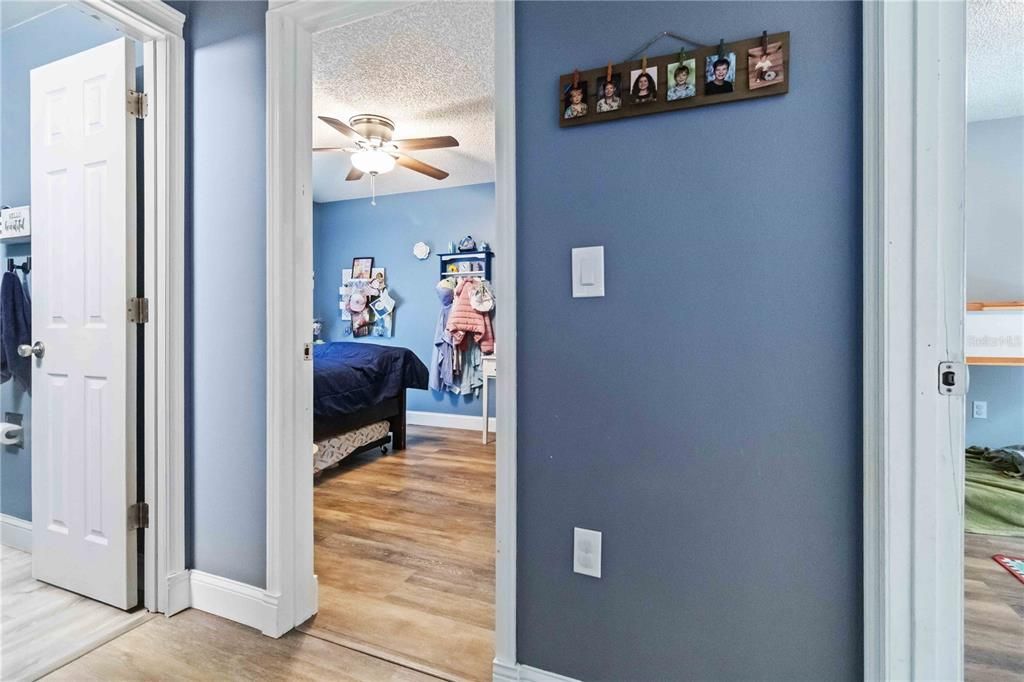 待售: $342,000 (3 贝兹, 2 浴室, 1220 平方英尺)