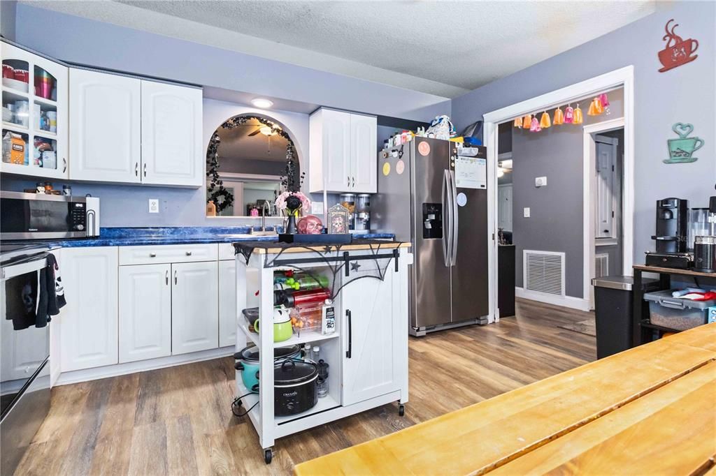 待售: $342,000 (3 贝兹, 2 浴室, 1220 平方英尺)