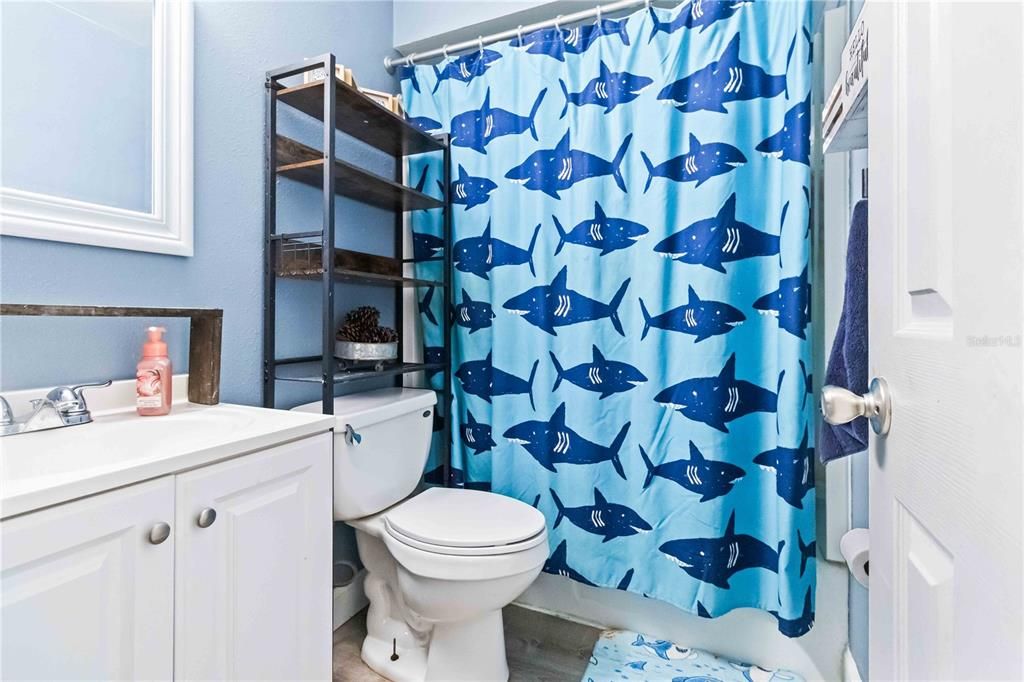 待售: $342,000 (3 贝兹, 2 浴室, 1220 平方英尺)