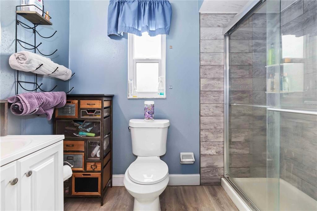 待售: $342,000 (3 贝兹, 2 浴室, 1220 平方英尺)