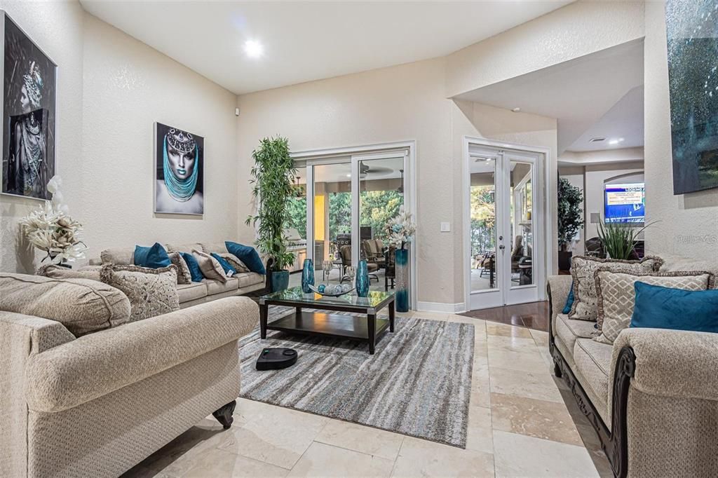 На продажу: $899,000 (4 спален, 3 ванн, 4676 Квадратных фут)