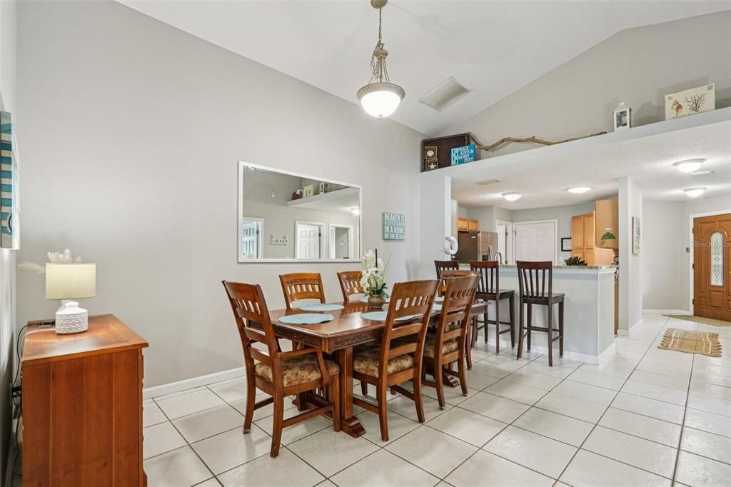 待售: $599,000 (3 贝兹, 2 浴室, 1816 平方英尺)