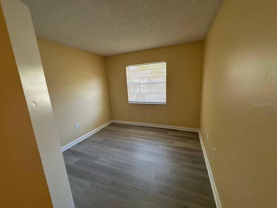 В аренду: $1,695 (2 спален, 1 ванн, 850 Квадратных фут)