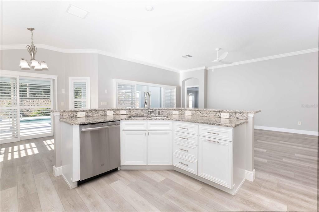 待售: $749,900 (3 贝兹, 2 浴室, 2035 平方英尺)