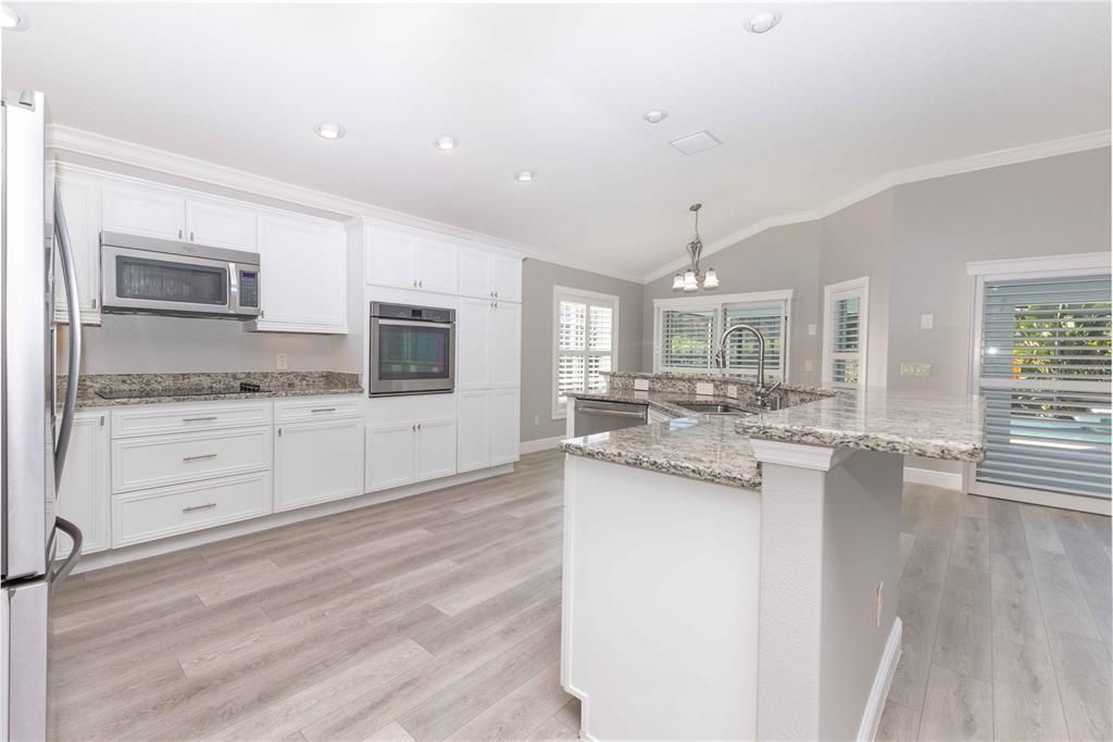 待售: $749,900 (3 贝兹, 2 浴室, 2035 平方英尺)