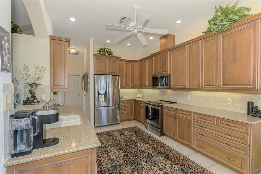 Active With Contract: $449,000 (3 beds, 2 baths, 2309 Square Feet)