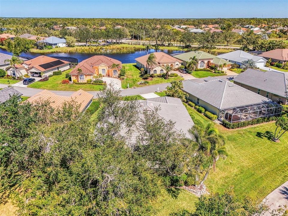 Active With Contract: $449,000 (3 beds, 2 baths, 2309 Square Feet)