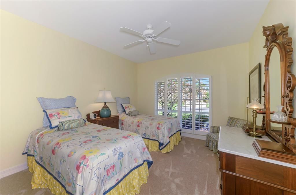 Active With Contract: $449,000 (3 beds, 2 baths, 2309 Square Feet)