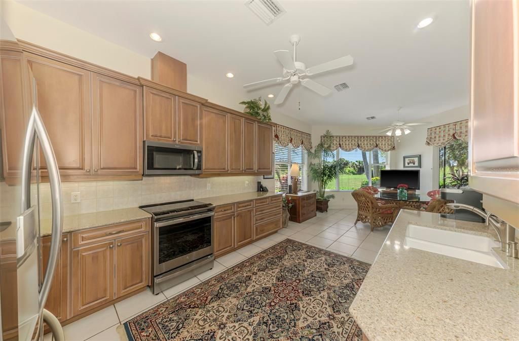 Active With Contract: $449,000 (3 beds, 2 baths, 2309 Square Feet)