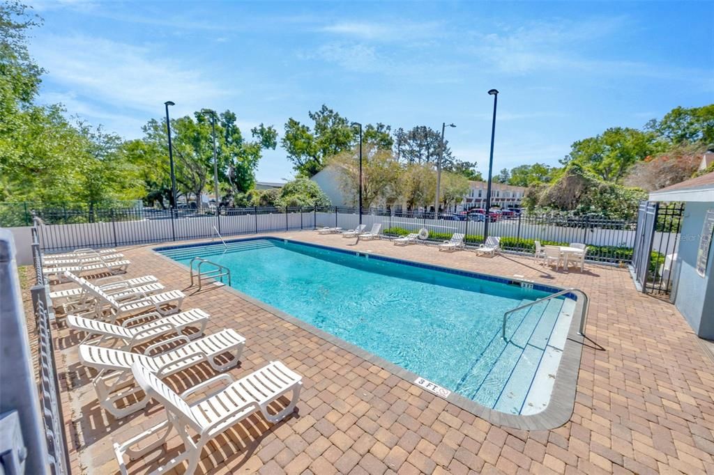 出租: $1,865 (2 贝兹, 2 浴室, 1465 平方英尺)