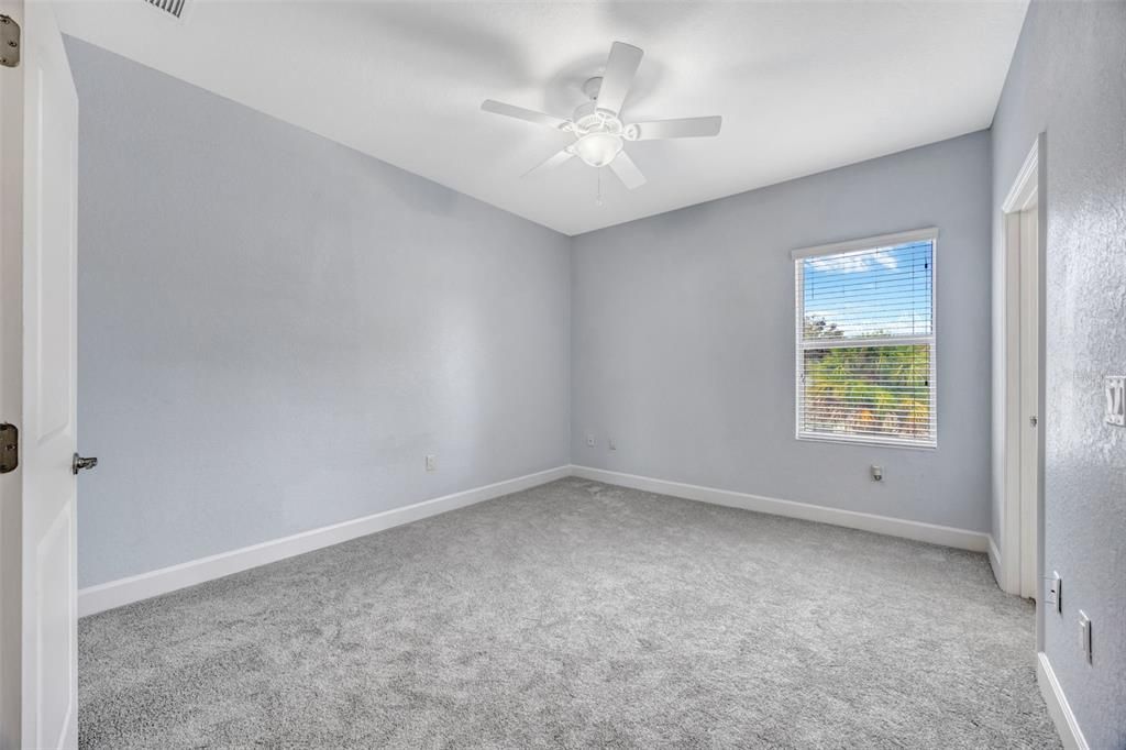 出租: $1,865 (2 贝兹, 2 浴室, 1465 平方英尺)