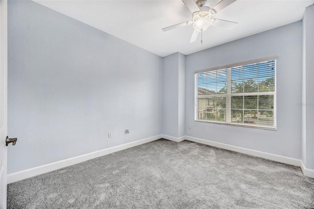 出租: $1,865 (2 贝兹, 2 浴室, 1465 平方英尺)