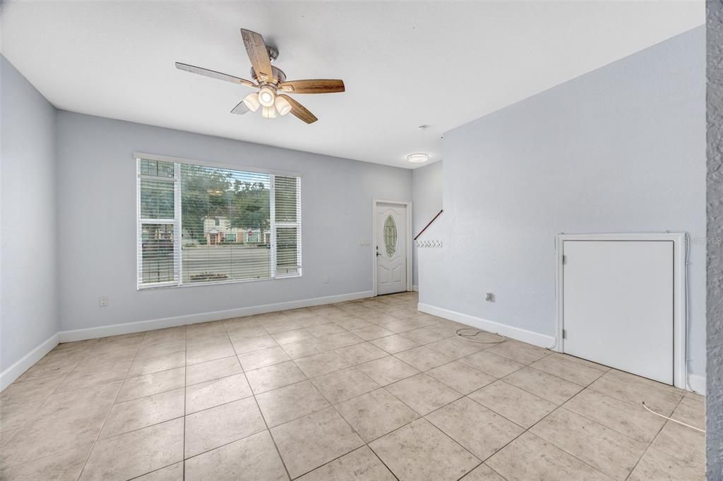 出租: $1,865 (2 贝兹, 2 浴室, 1465 平方英尺)